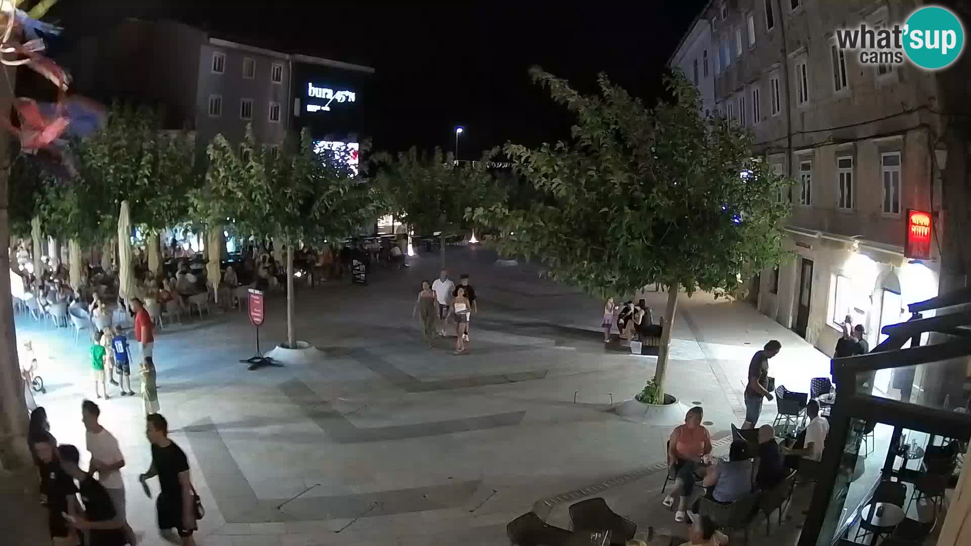 Centar grada Senja – Pavlinski trg – web kamere Dalmacija
