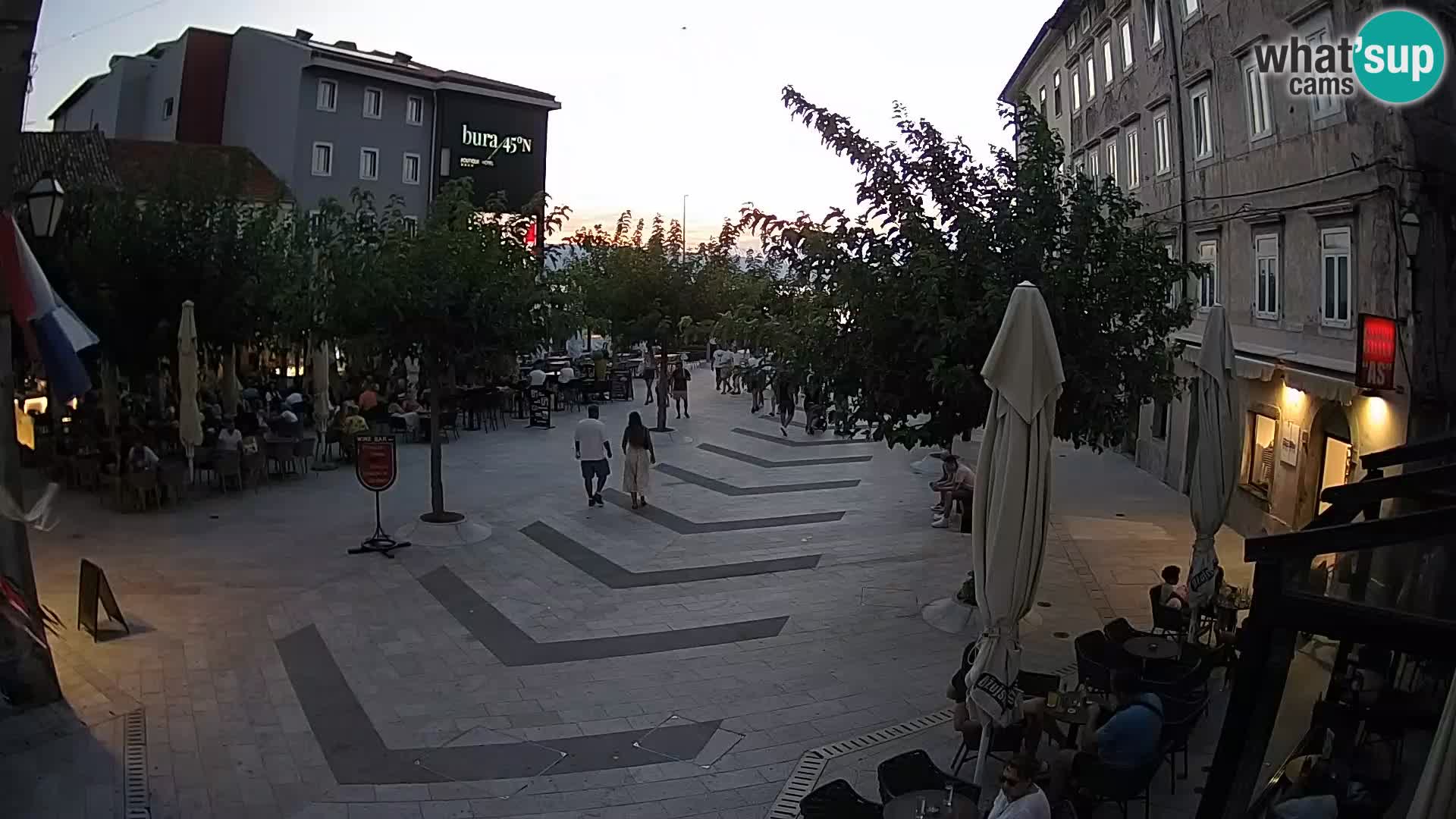 Center mesta Senj – Pavlinski trg – spletne kamere Dalmacija