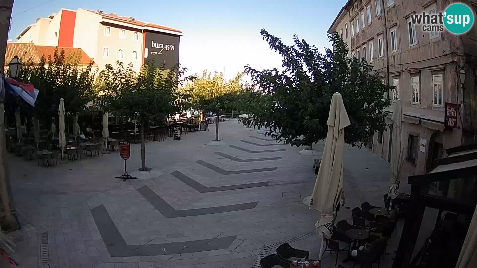 Center mesta Senj – Pavlinski trg – spletne kamere Dalmacija