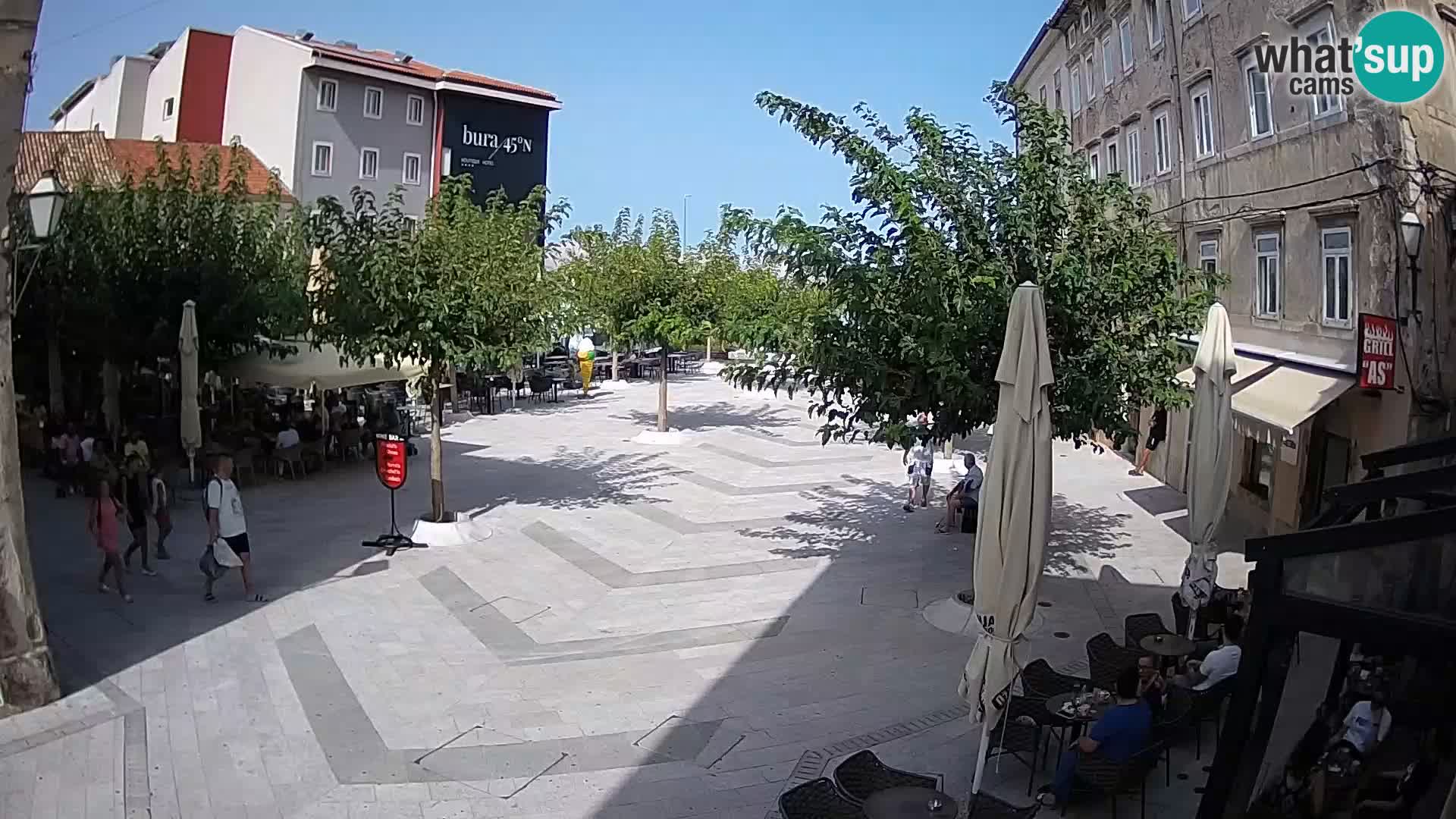 Zentrum der Stadt Senj – Pavlin platz – Live Cam Dalmatia