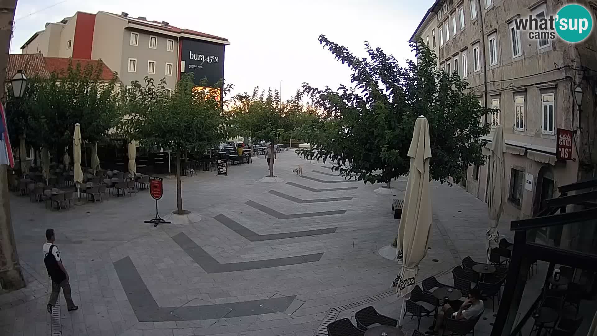 Centro de la ciudad de Senj – plaza Pavlin – Live Cam Dalmacia