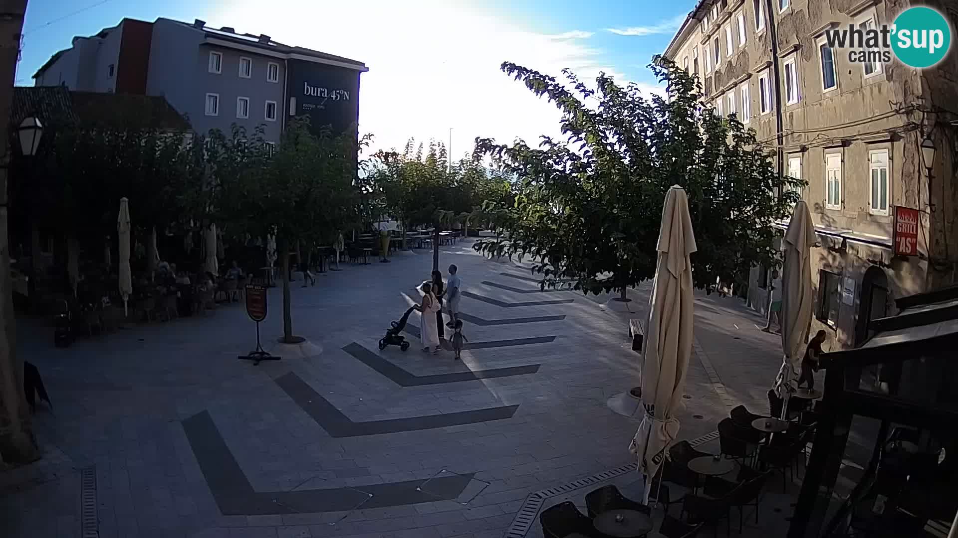 Centro de la ciudad de Senj – plaza Pavlin – Live Cam Dalmacia
