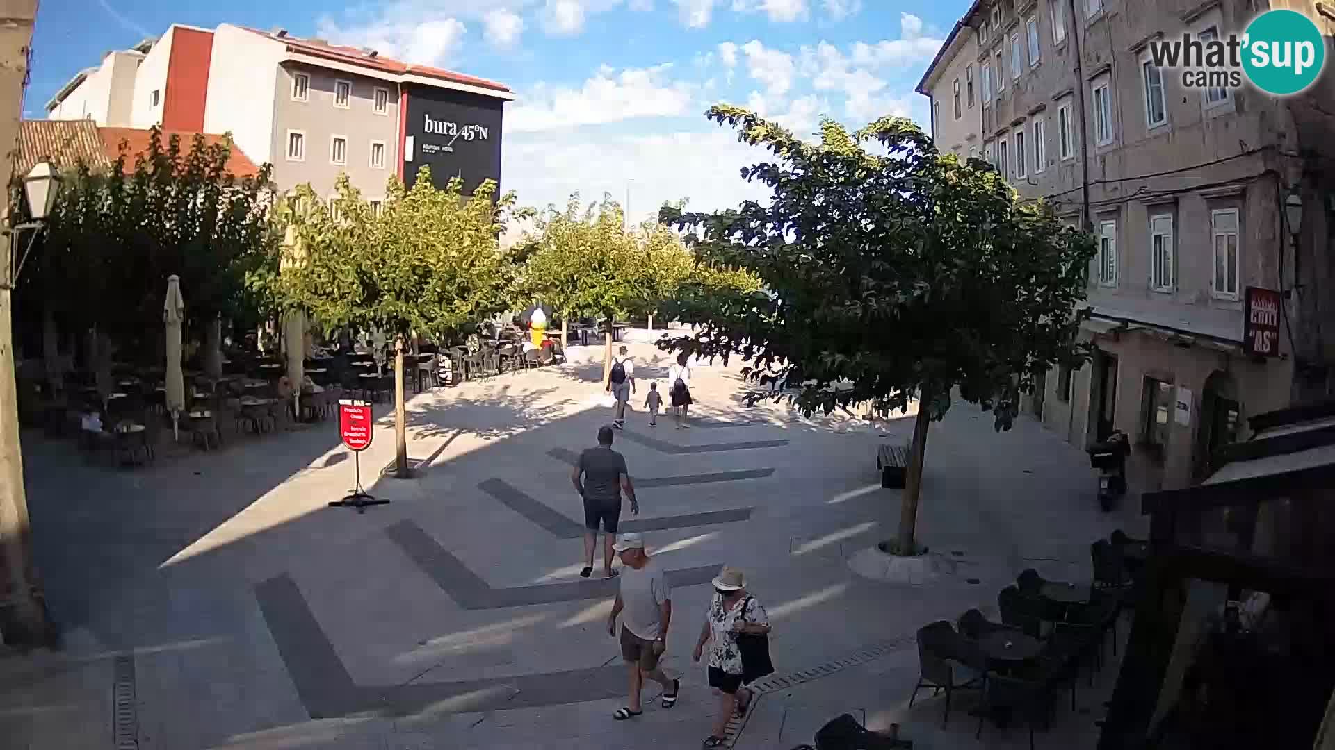 Centro de la ciudad de Senj – plaza Pavlin – Live Cam Dalmacia
