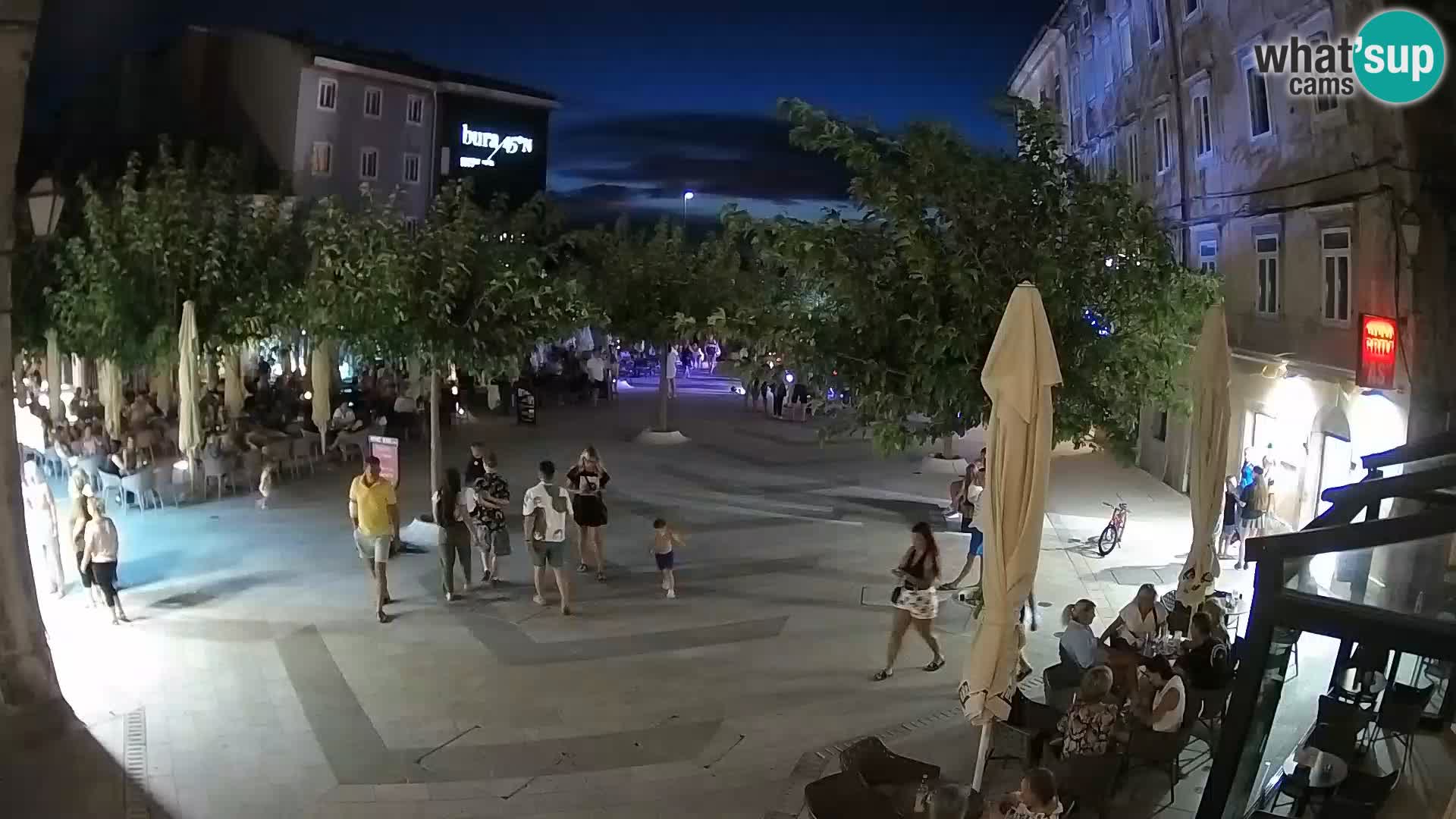 Centar grada Senja – Pavlinski trg – web kamere Dalmacija