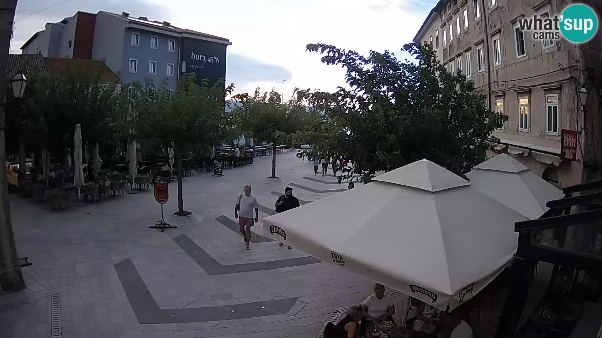 Centro de la ciudad de Senj – plaza Pavlin – Live Cam Dalmacia