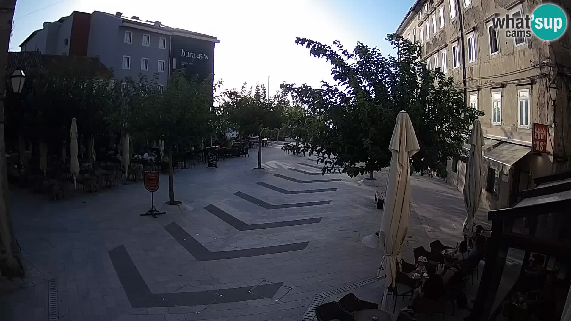 Zentrum der Stadt Senj – Pavlin platz – Live Cam Dalmatia