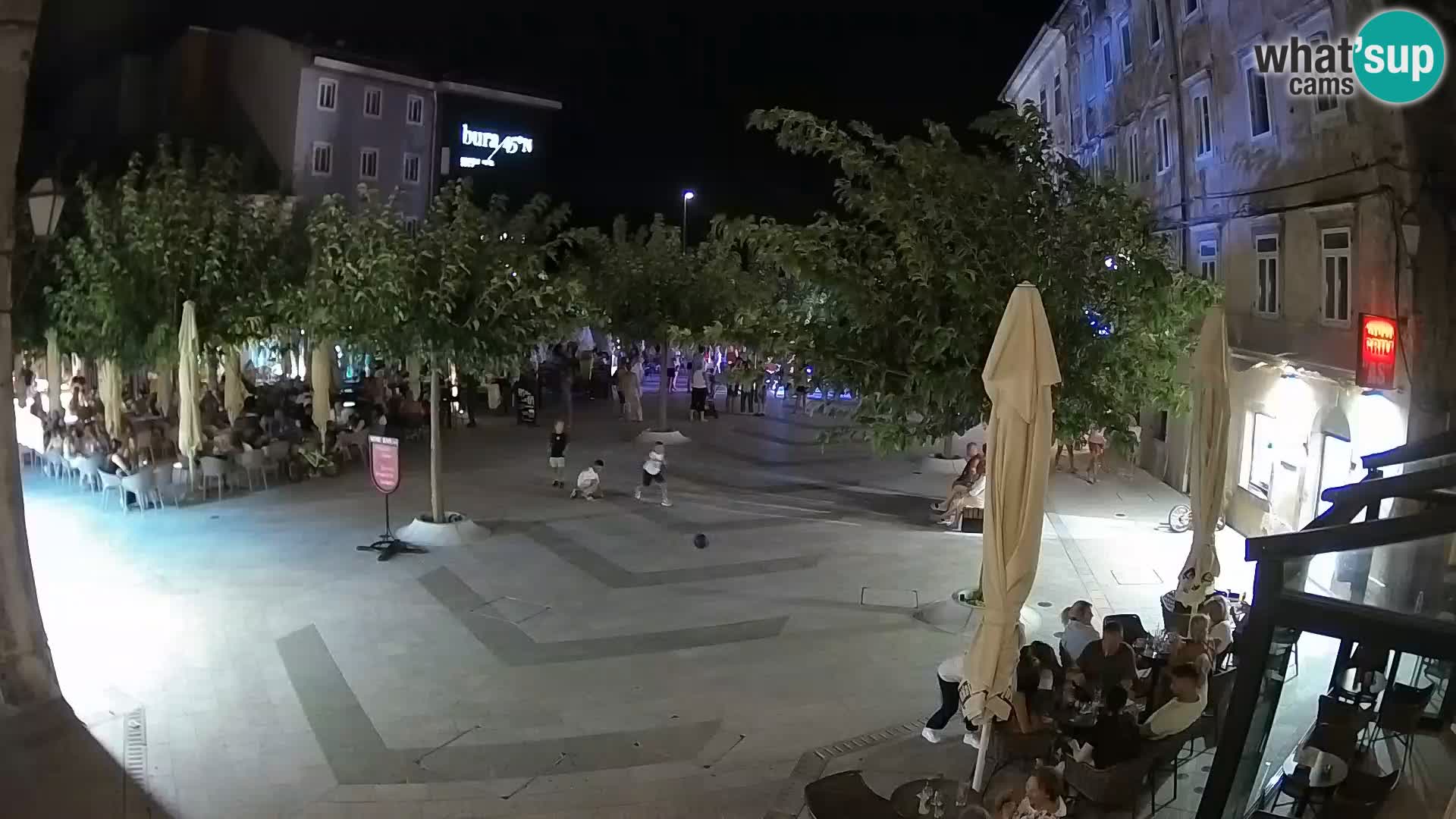 Center mesta Senj – Pavlinski trg – spletne kamere Dalmacija