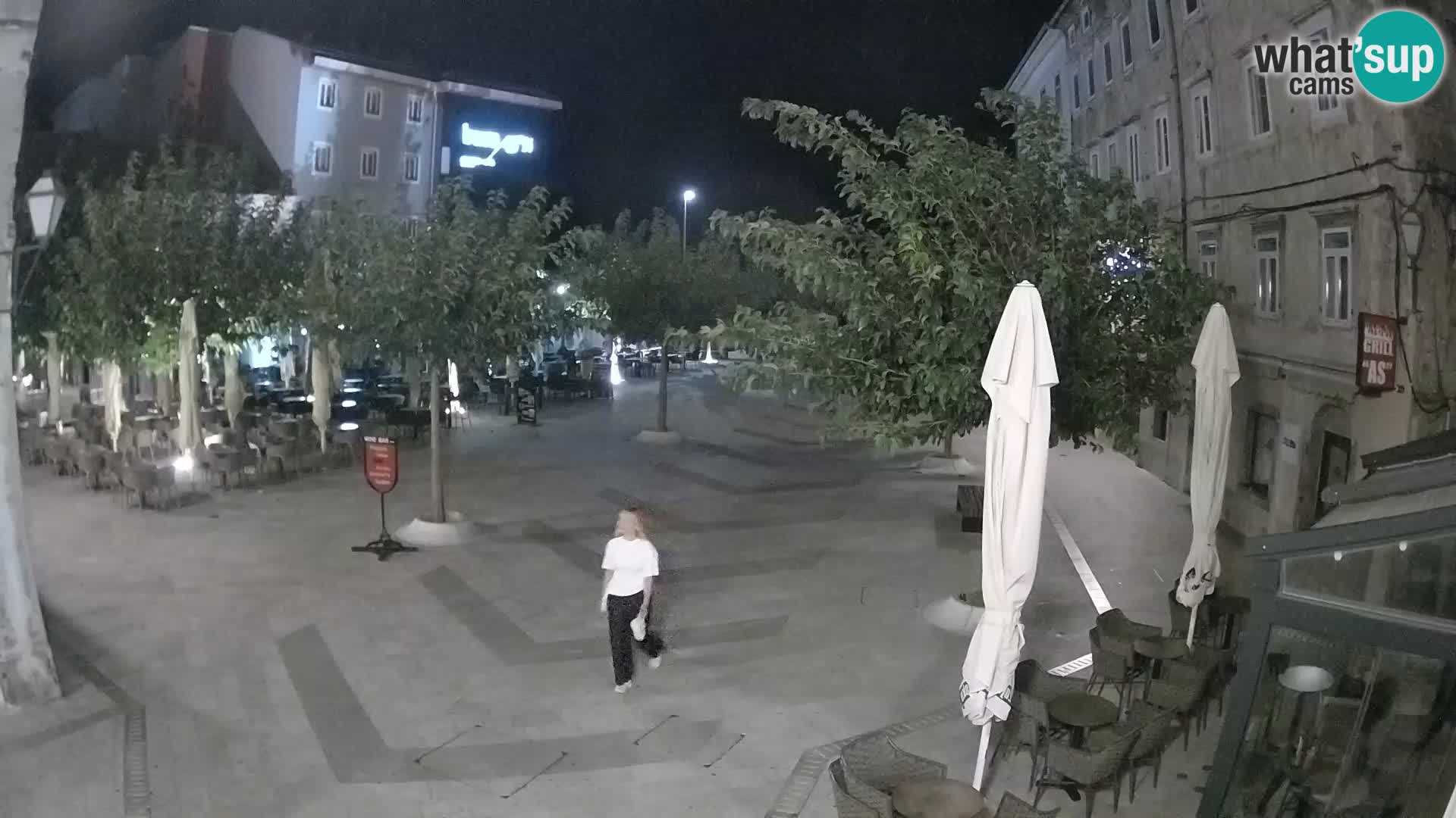 Center mesta Senj – Pavlinski trg – spletne kamere Dalmacija