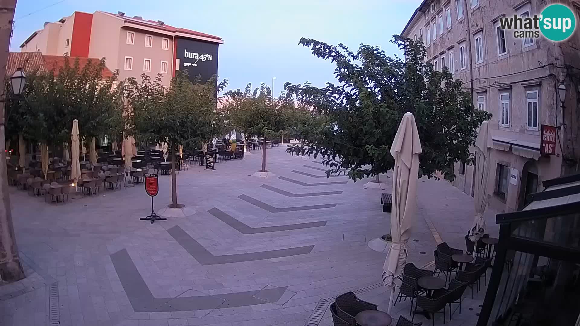 Zentrum der Stadt Senj – Pavlin platz – Live Cam Dalmatia