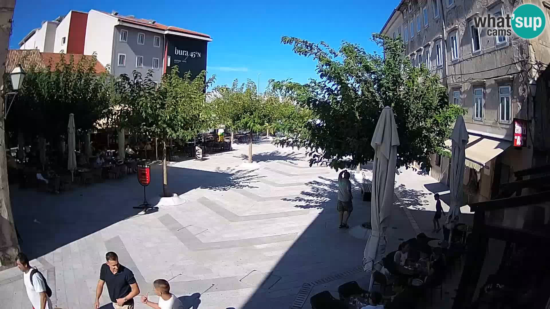 Zentrum der Stadt Senj – Pavlin platz – Live Cam Dalmatia