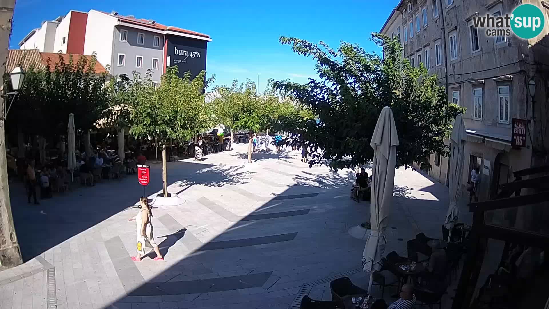 Center mesta Senj – Pavlinski trg – spletne kamere Dalmacija