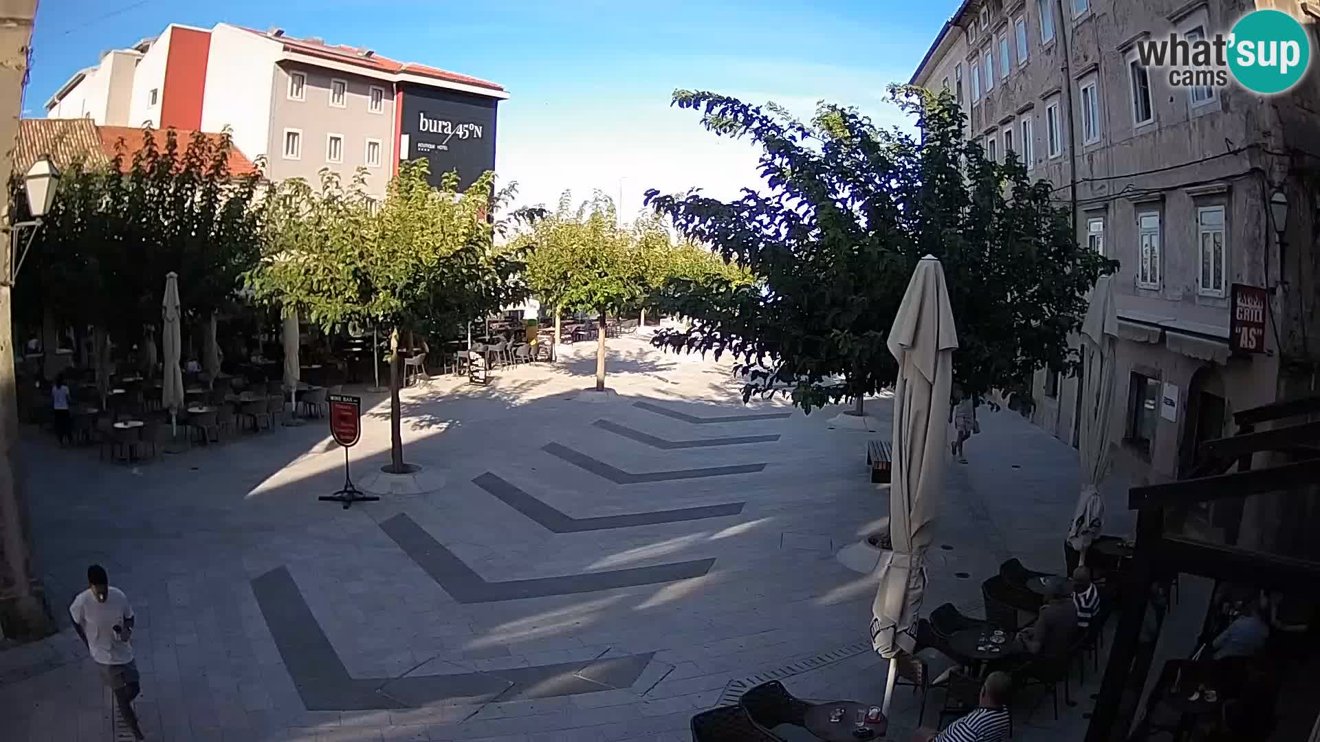 Zentrum der Stadt Senj – Pavlin platz – Live Cam Dalmatia