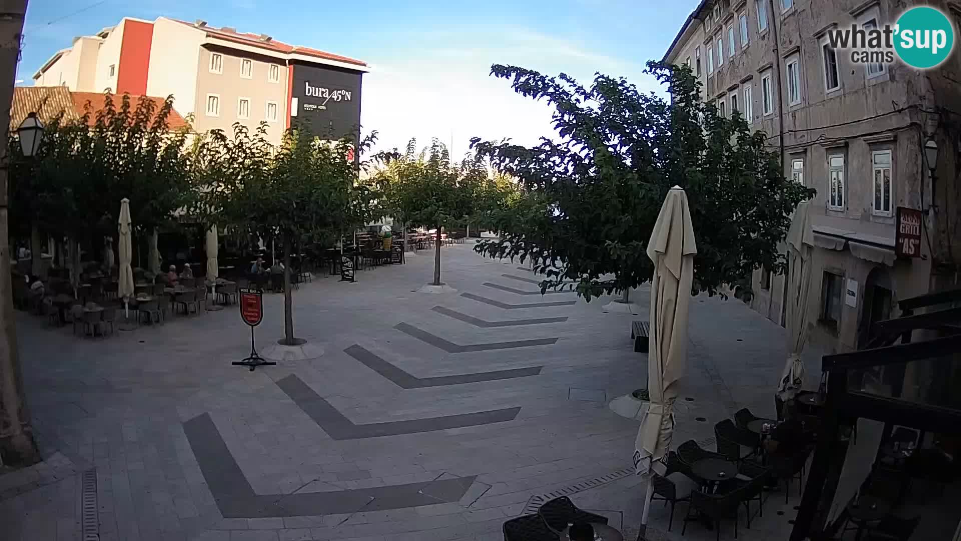 Centro de la ciudad de Senj – plaza Pavlin – Live Cam Dalmacia