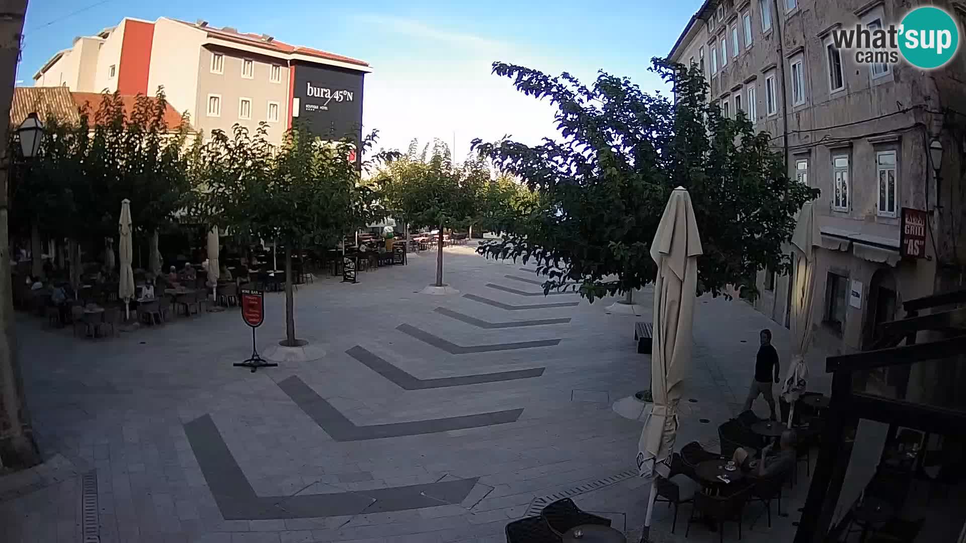 Center mesta Senj – Pavlinski trg – spletne kamere Dalmacija