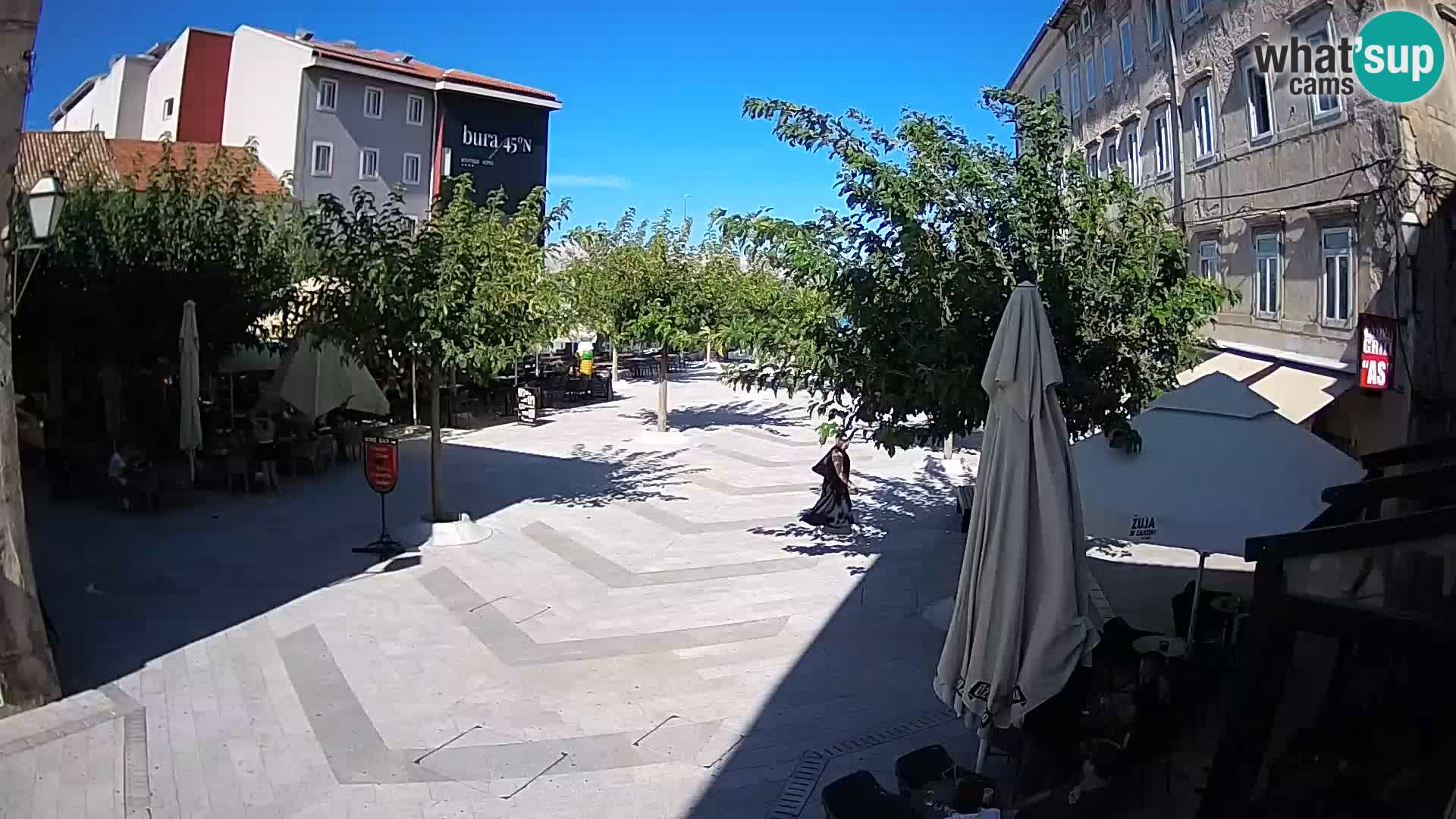 Center mesta Senj – Pavlinski trg – spletne kamere Dalmacija