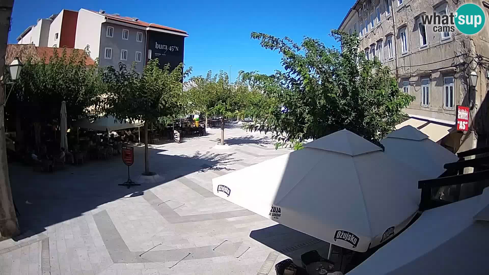 Center mesta Senj – Pavlinski trg – spletne kamere Dalmacija