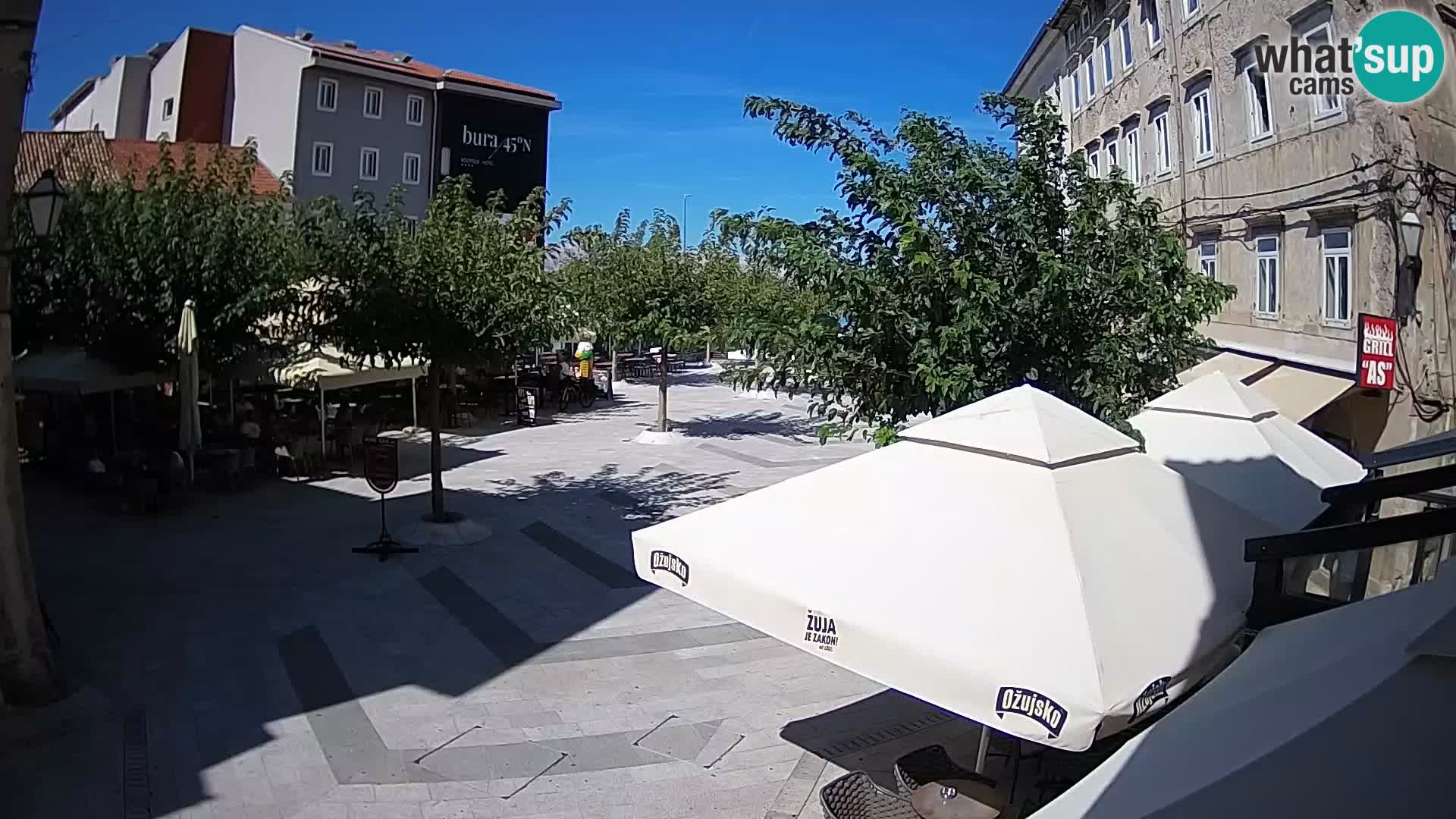 Center mesta Senj – Pavlinski trg – spletne kamere Dalmacija