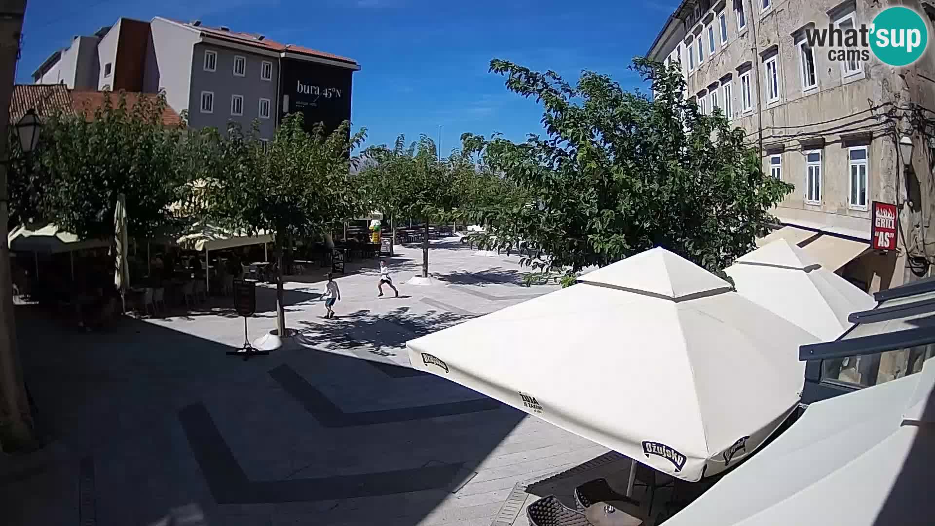 Centro de la ciudad de Senj – plaza Pavlin – Live Cam Dalmacia