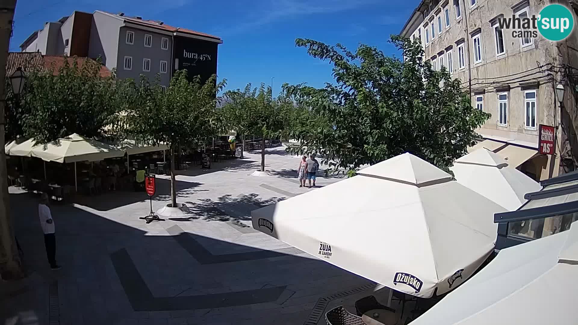 Center mesta Senj – Pavlinski trg – spletne kamere Dalmacija