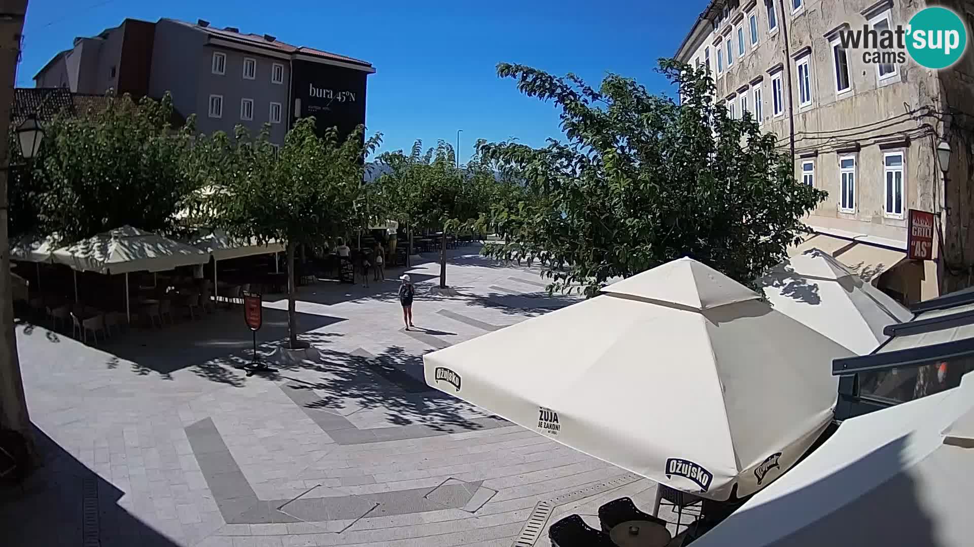 Center mesta Senj – Pavlinski trg – spletne kamere Dalmacija