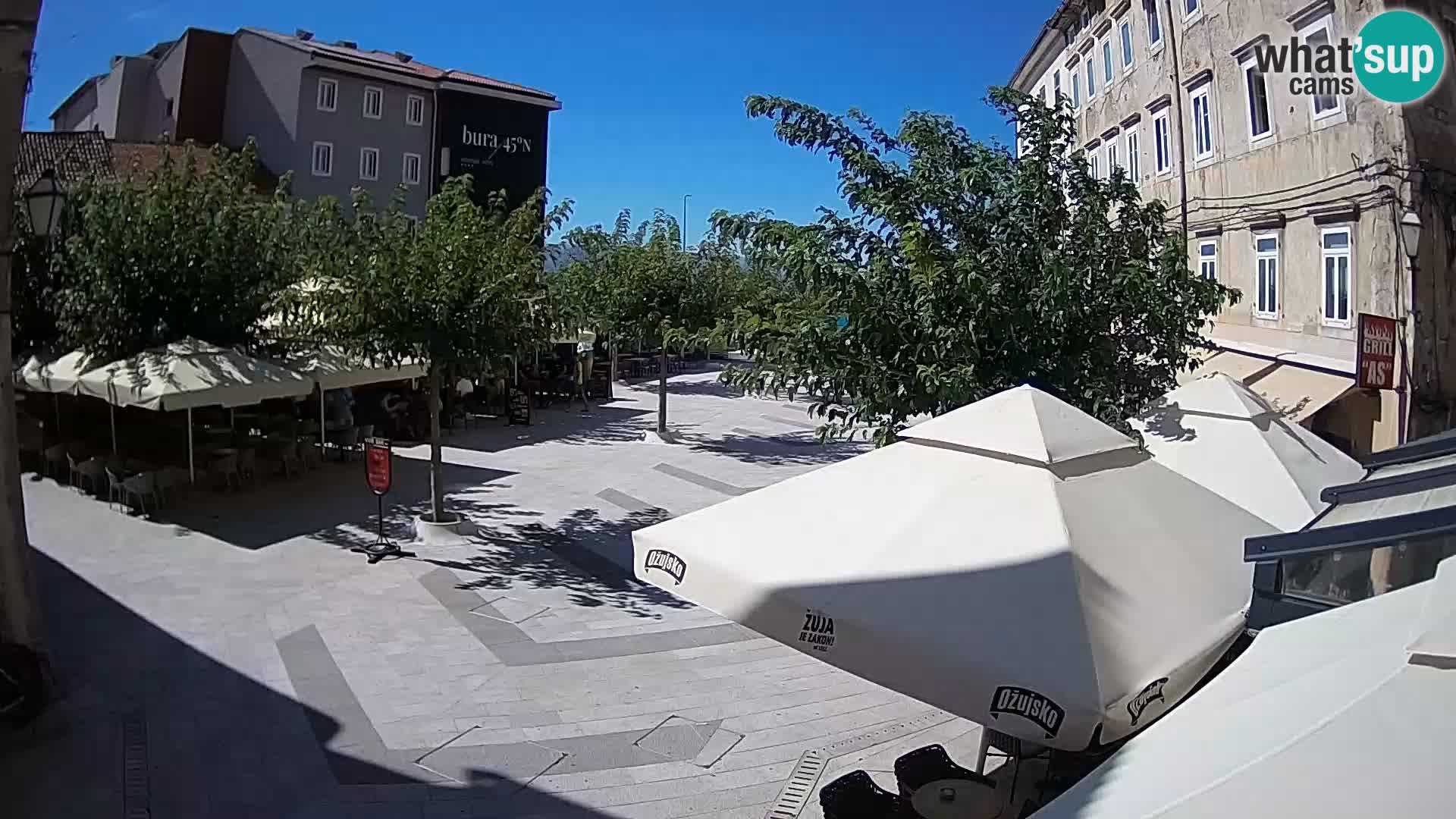 Center mesta Senj – Pavlinski trg – spletne kamere Dalmacija