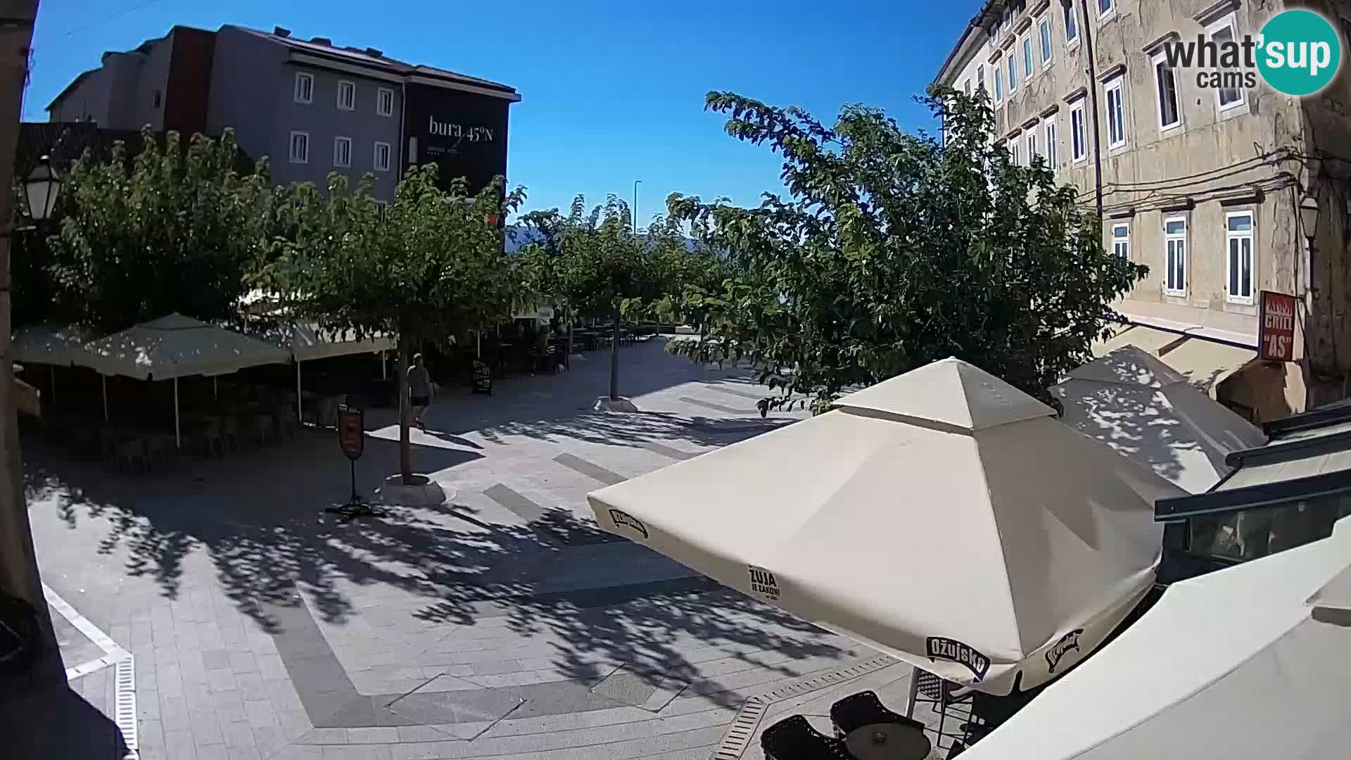 Center mesta Senj – Pavlinski trg – spletne kamere Dalmacija