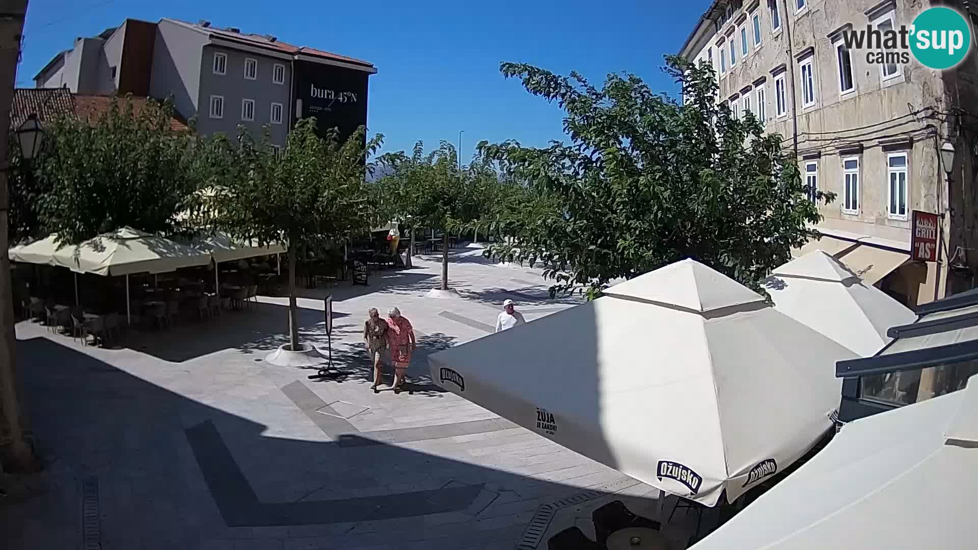 Zentrum der Stadt Senj – Pavlin platz – Live Cam Dalmatia