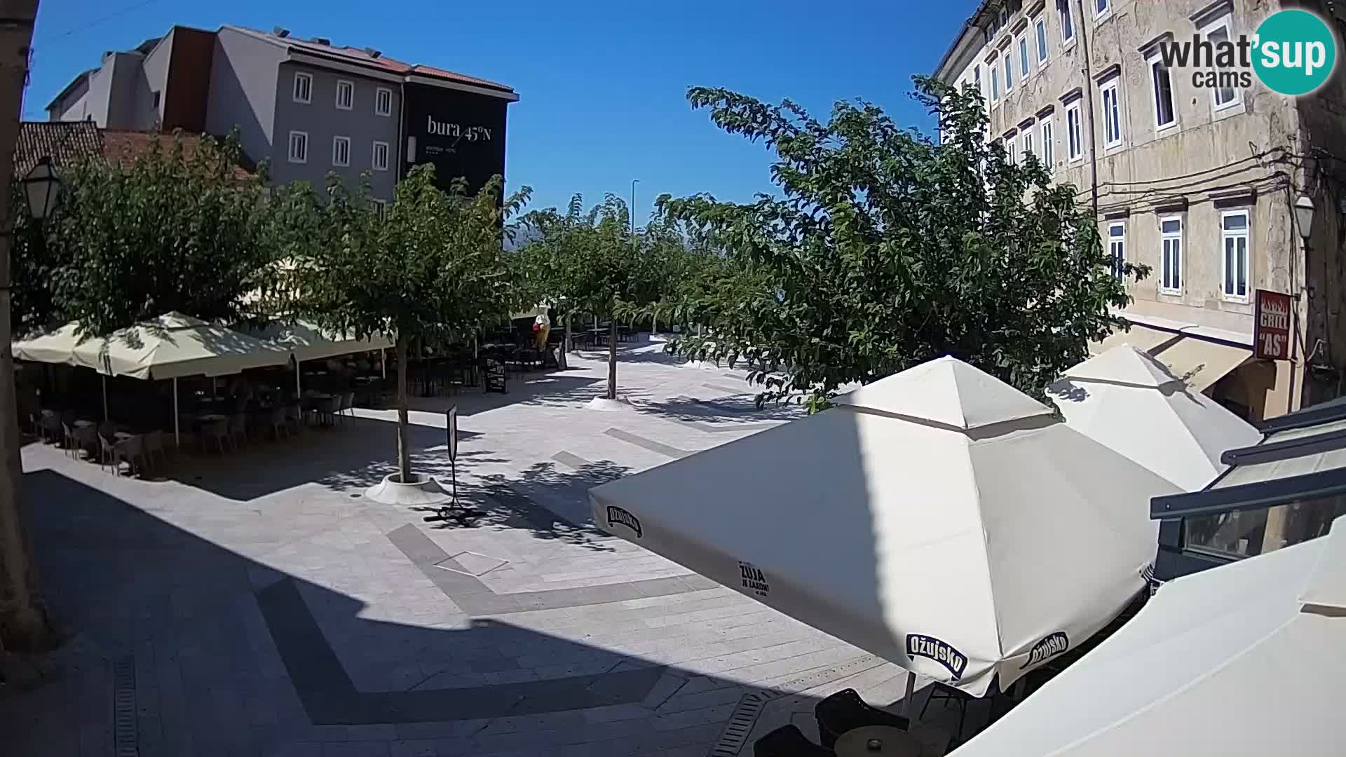 Zentrum der Stadt Senj – Pavlin platz – Live Cam Dalmatia