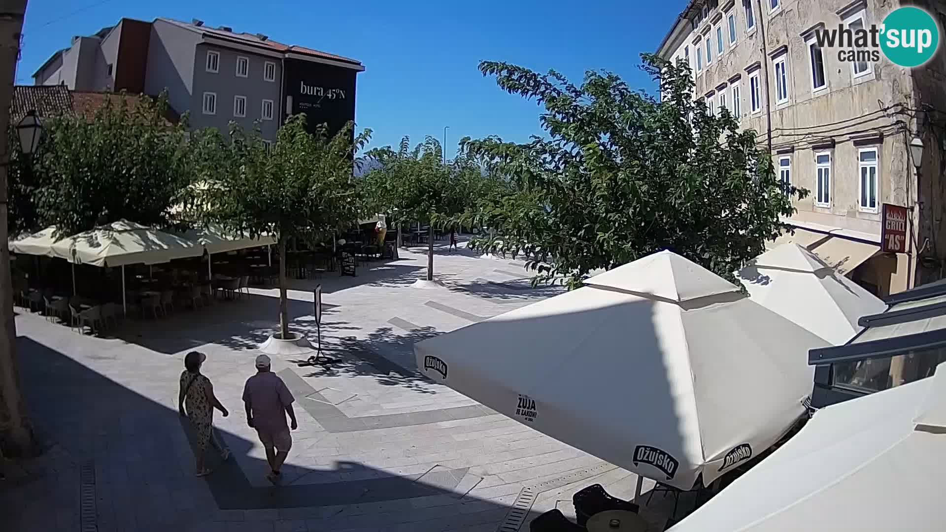 Zentrum der Stadt Senj – Pavlin platz – Live Cam Dalmatia