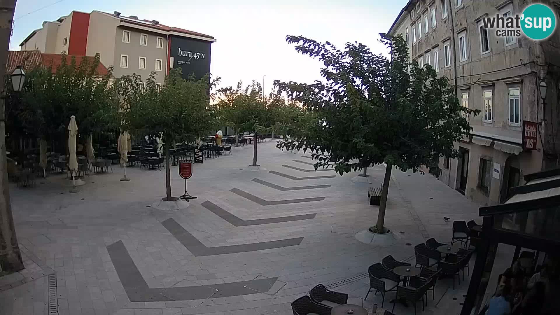 Zentrum der Stadt Senj – Pavlin platz – Live Cam Dalmatia