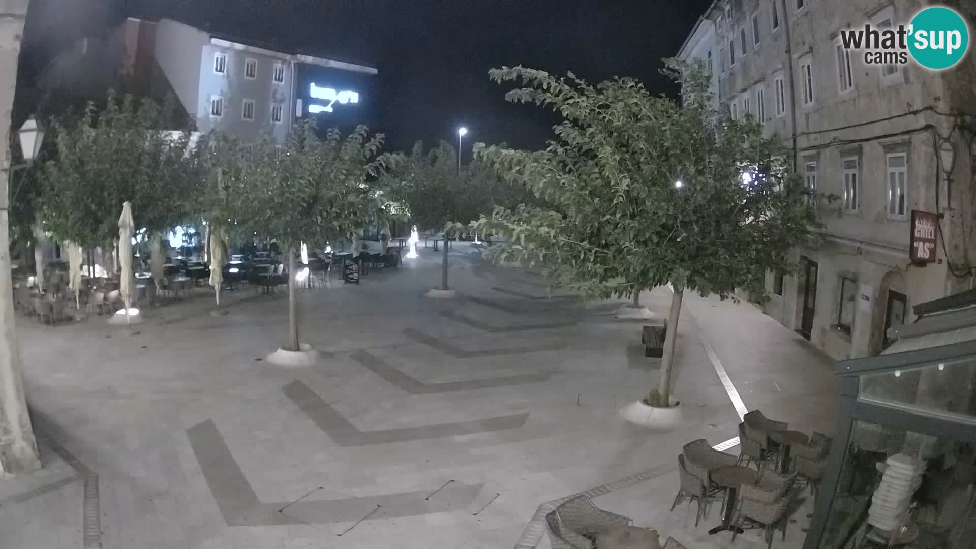 Centar grada Senja – Pavlinski trg – web kamere Dalmacija