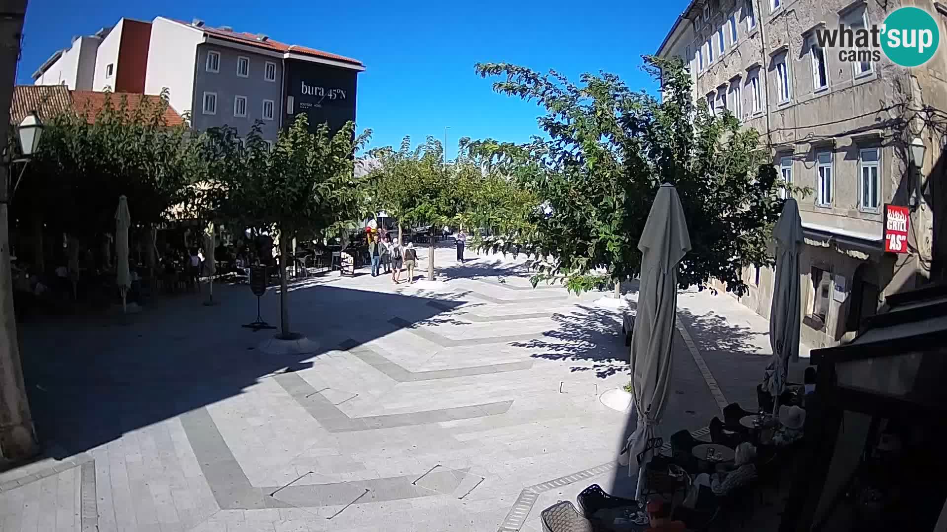 Zentrum der Stadt Senj – Pavlin platz – Live Cam Dalmatia
