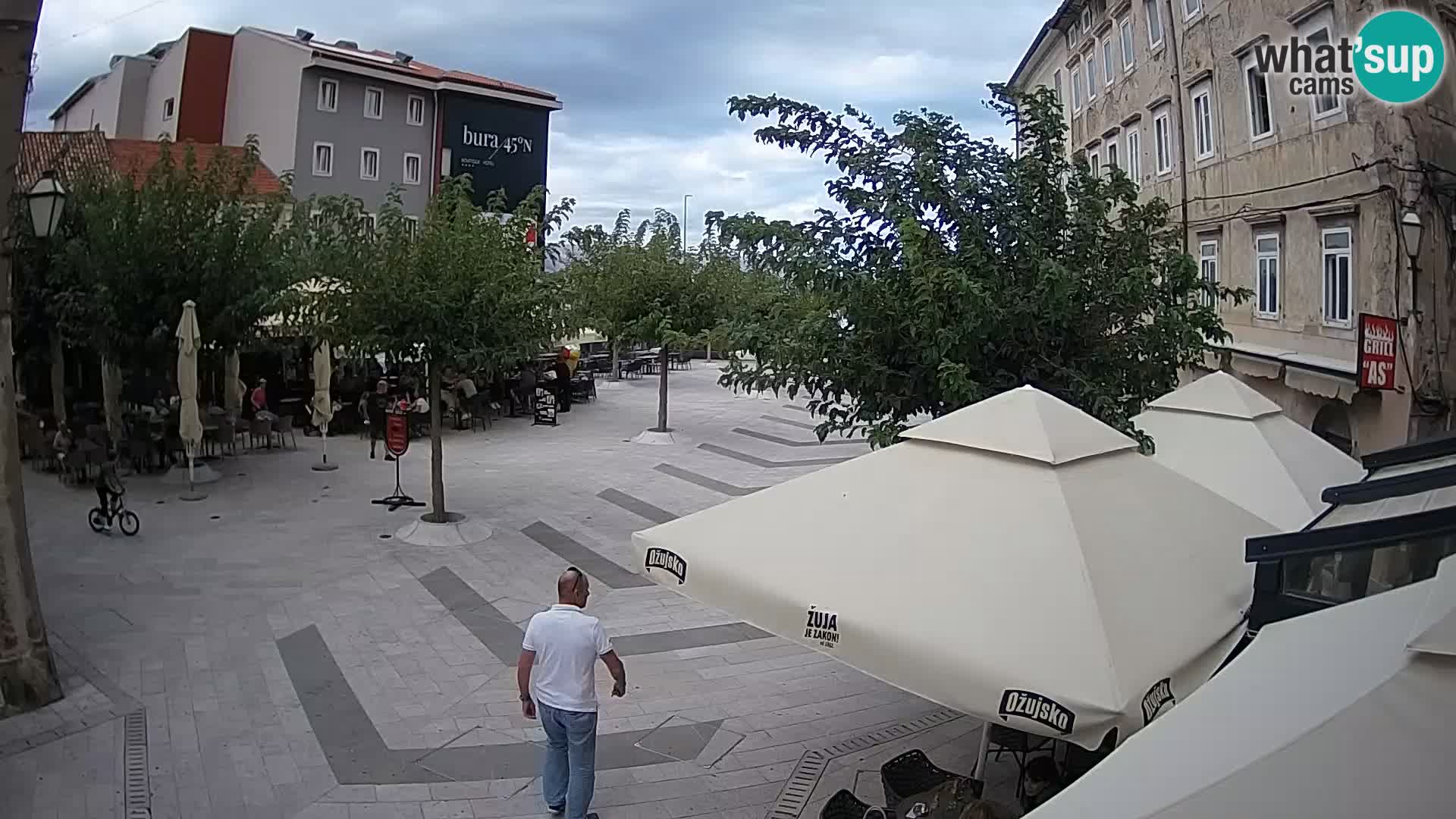 Center mesta Senj – Pavlinski trg – spletne kamere Dalmacija