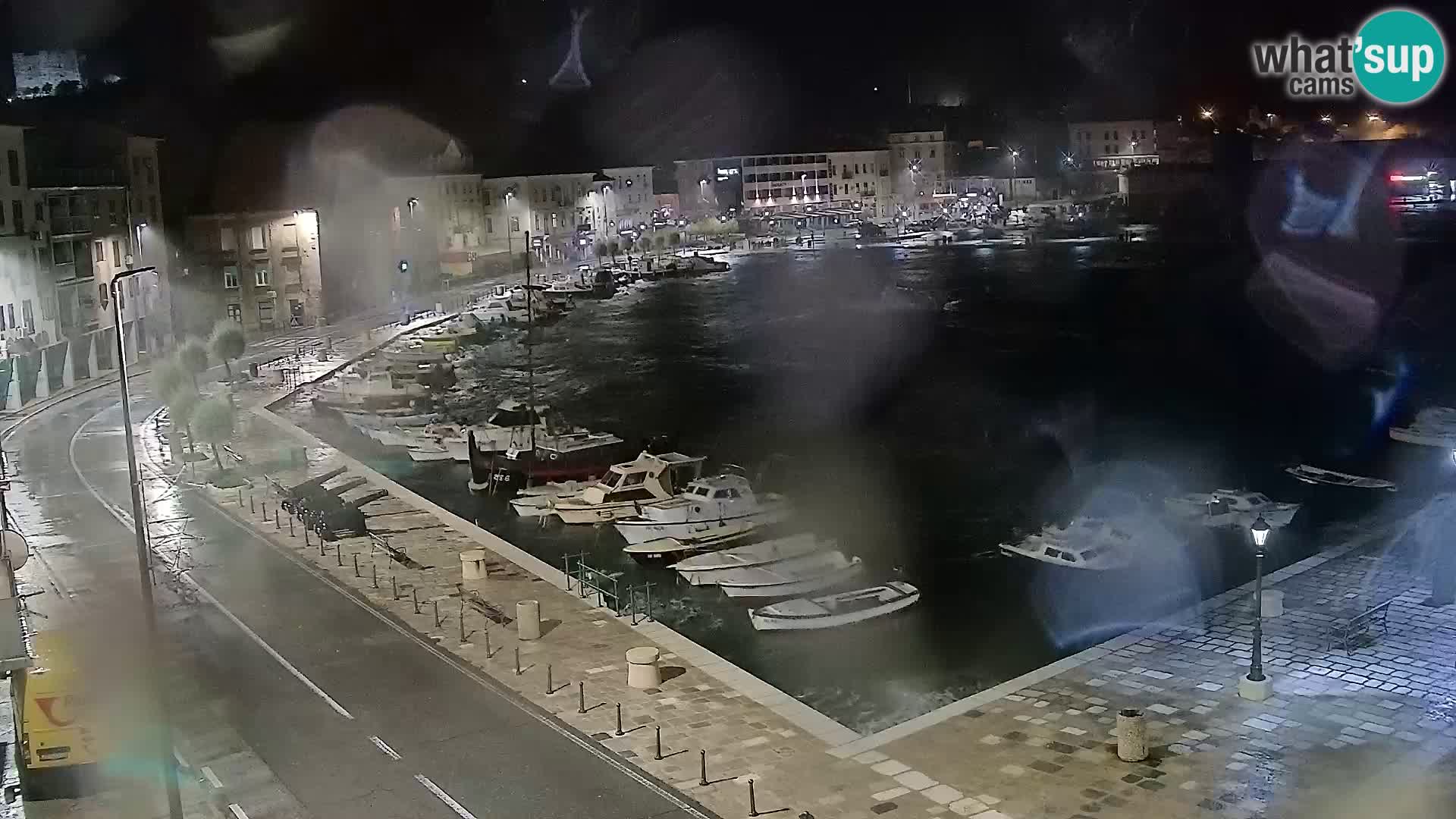 Webcam Senj – Panoramablick auf die Riva Senj