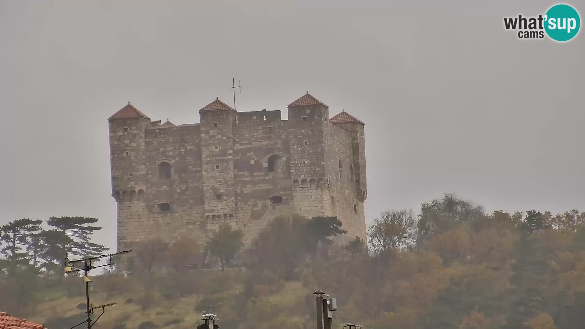 Kamera u živo Senj – Panoramski pogled na senjsku rivu