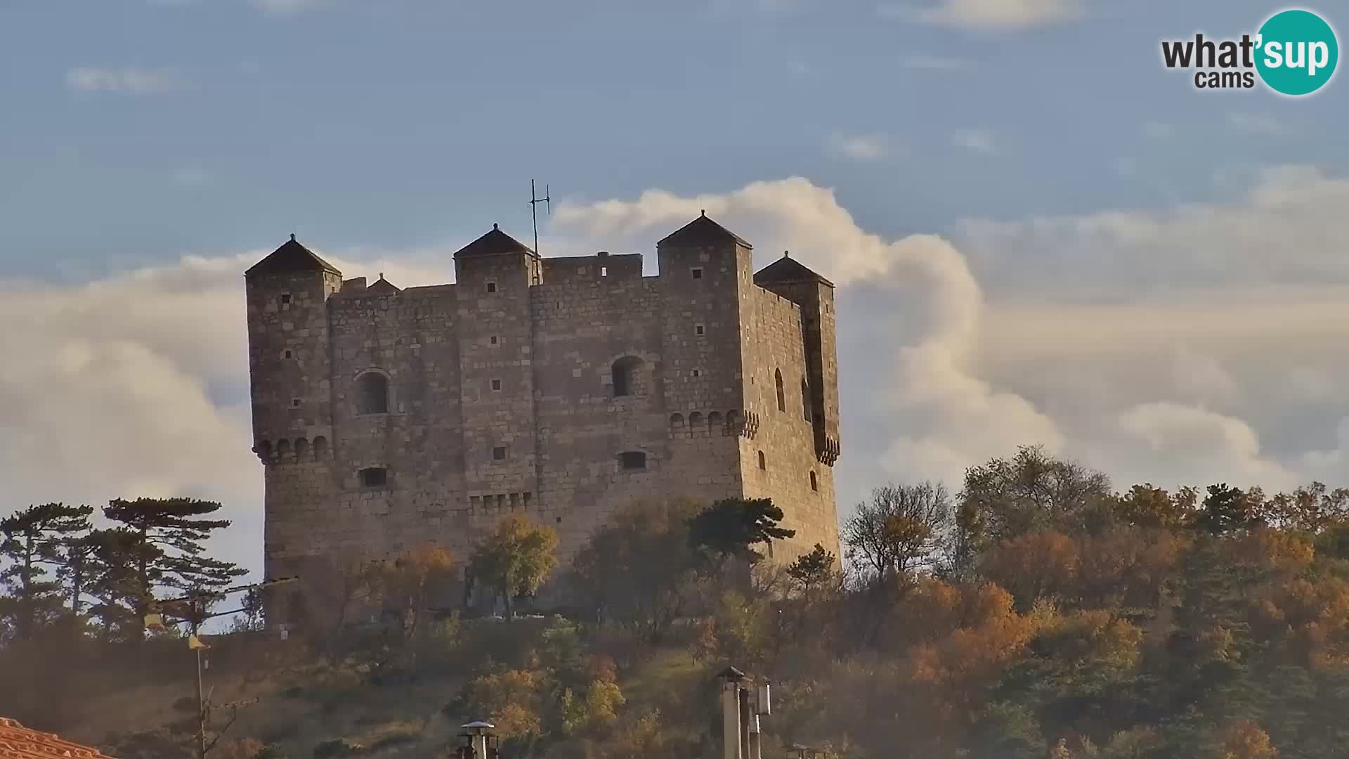 Kamera u živo Senj – Panoramski pogled na senjsku rivu