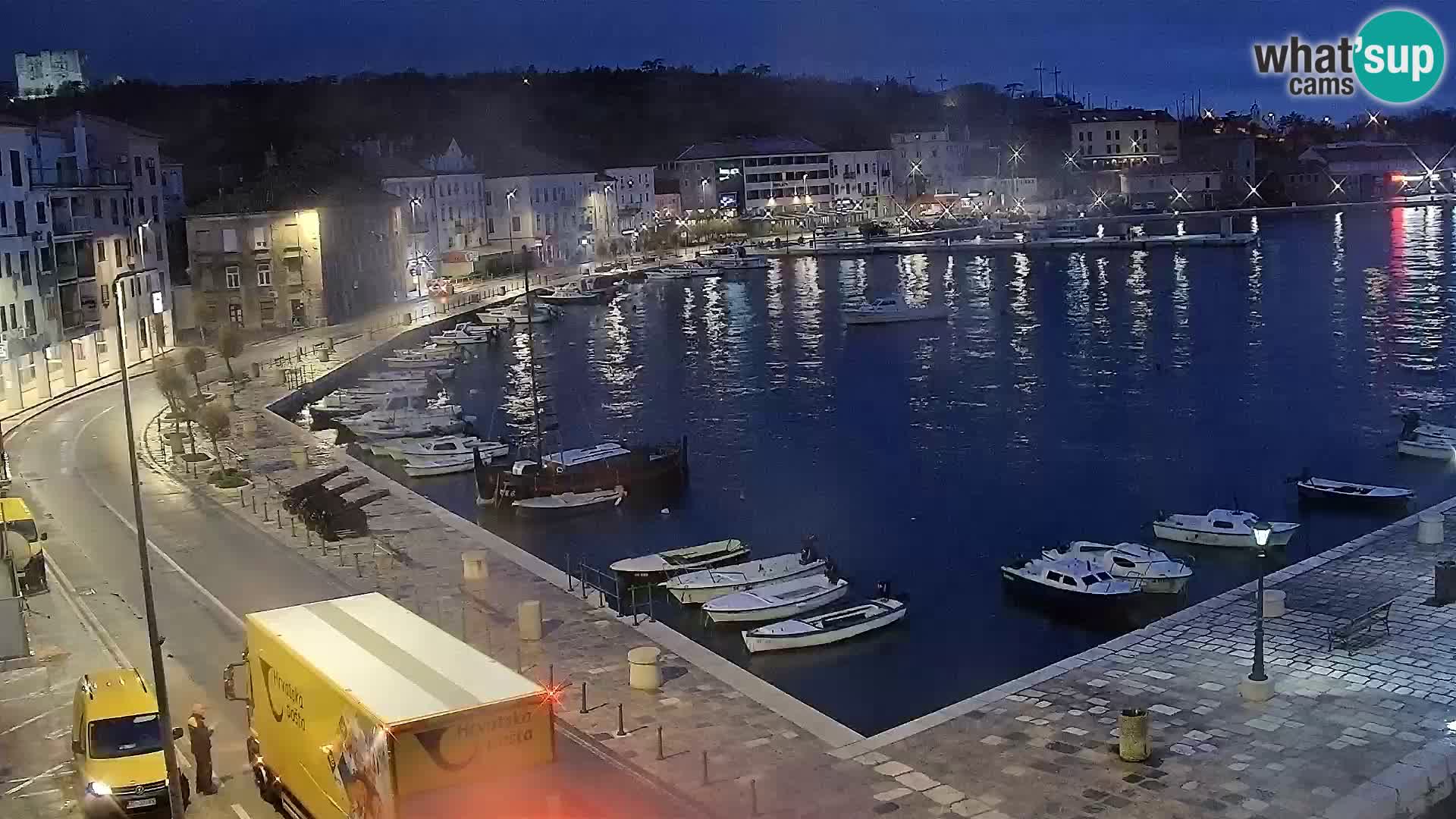 Webcam Senj – Panoramablick auf die Riva Senj