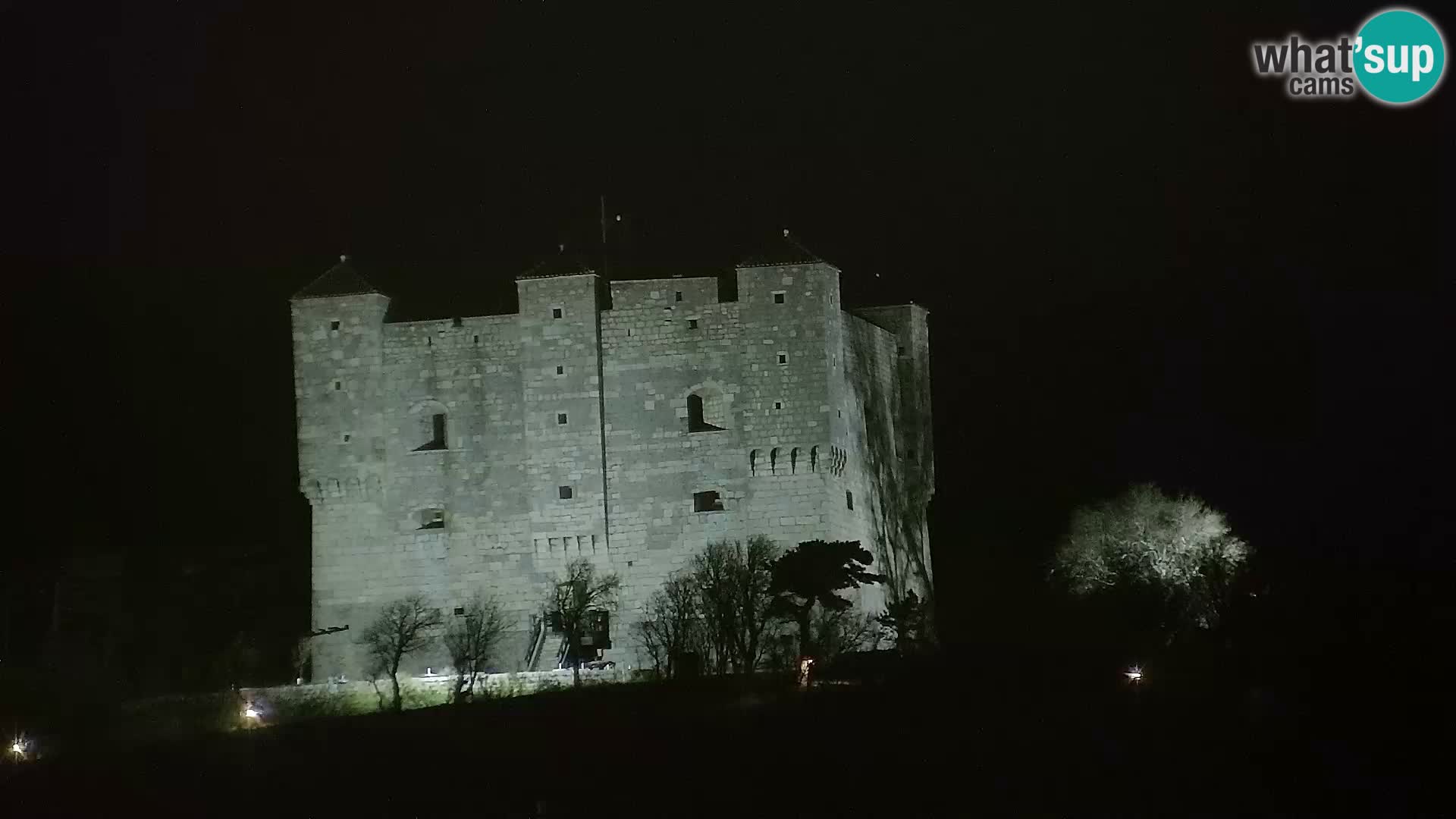 Senj Spletna kamera – pogled na obalo Senja