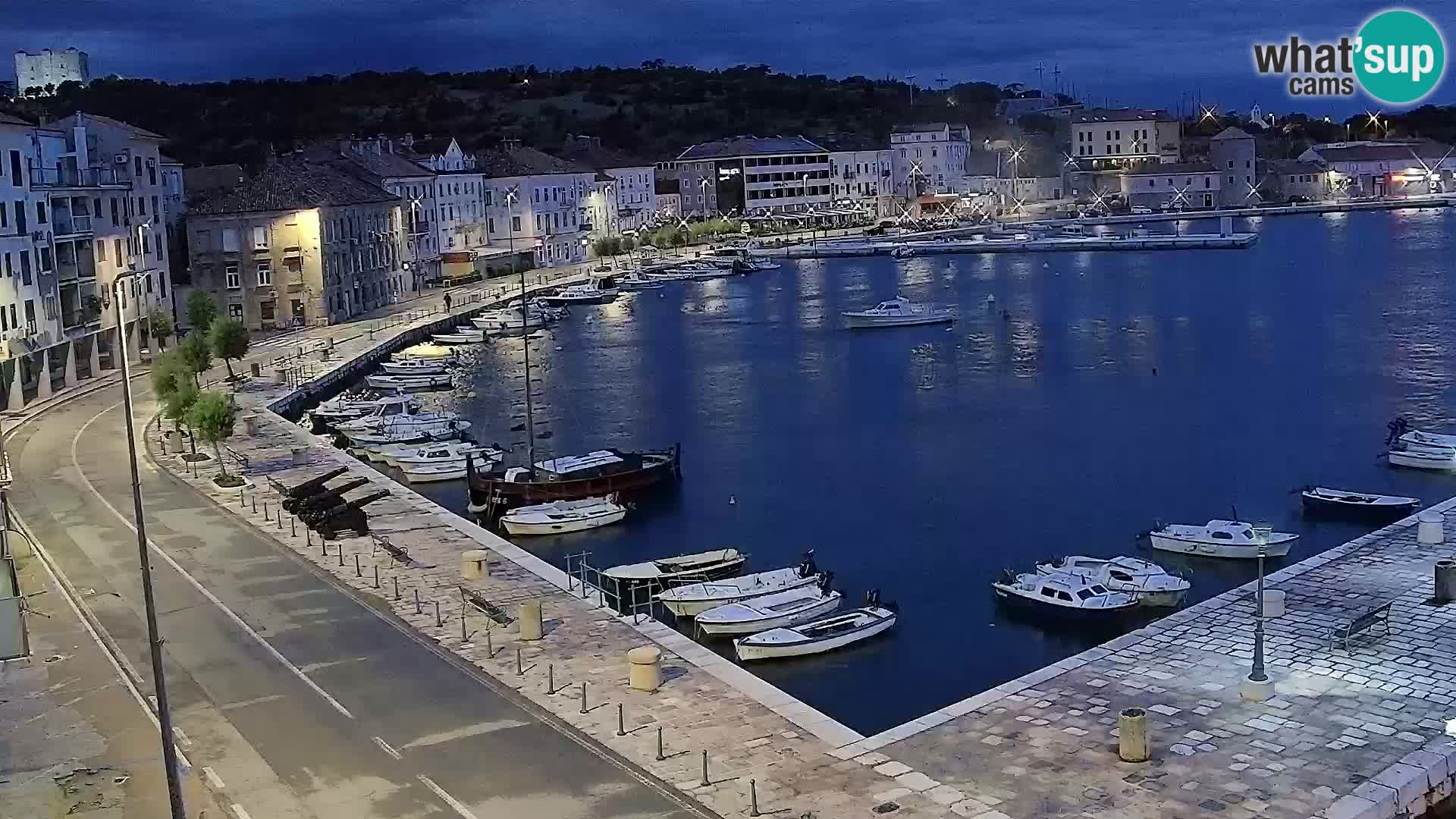Kamera u živo Senj – Panoramski pogled na senjsku rivu