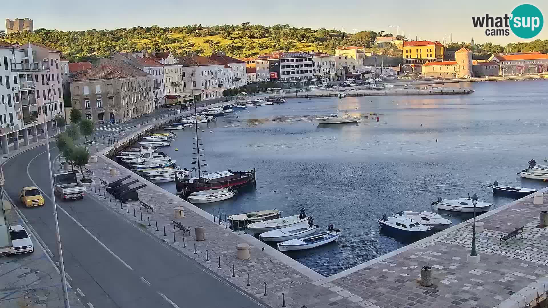 Kamera u živo Senj – Panoramski pogled na senjsku rivu