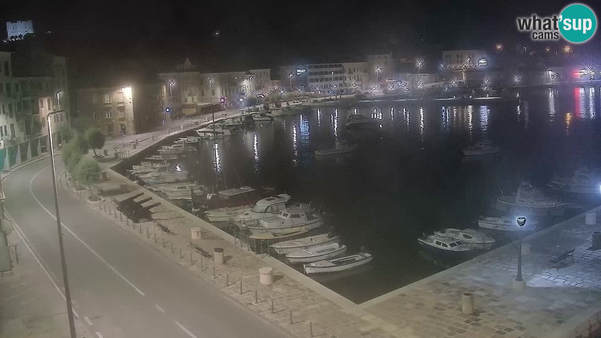 Kamera u živo Senj – Panoramski pogled na senjsku rivu