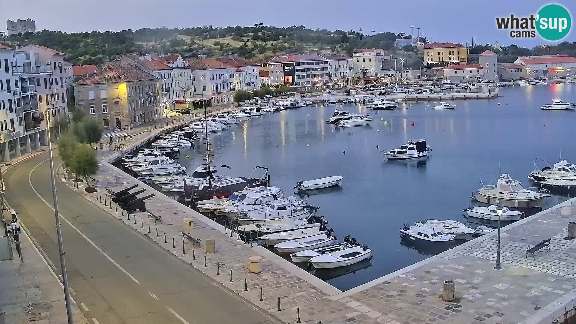 Kamera u živo Senj – Panoramski pogled na senjsku rivu