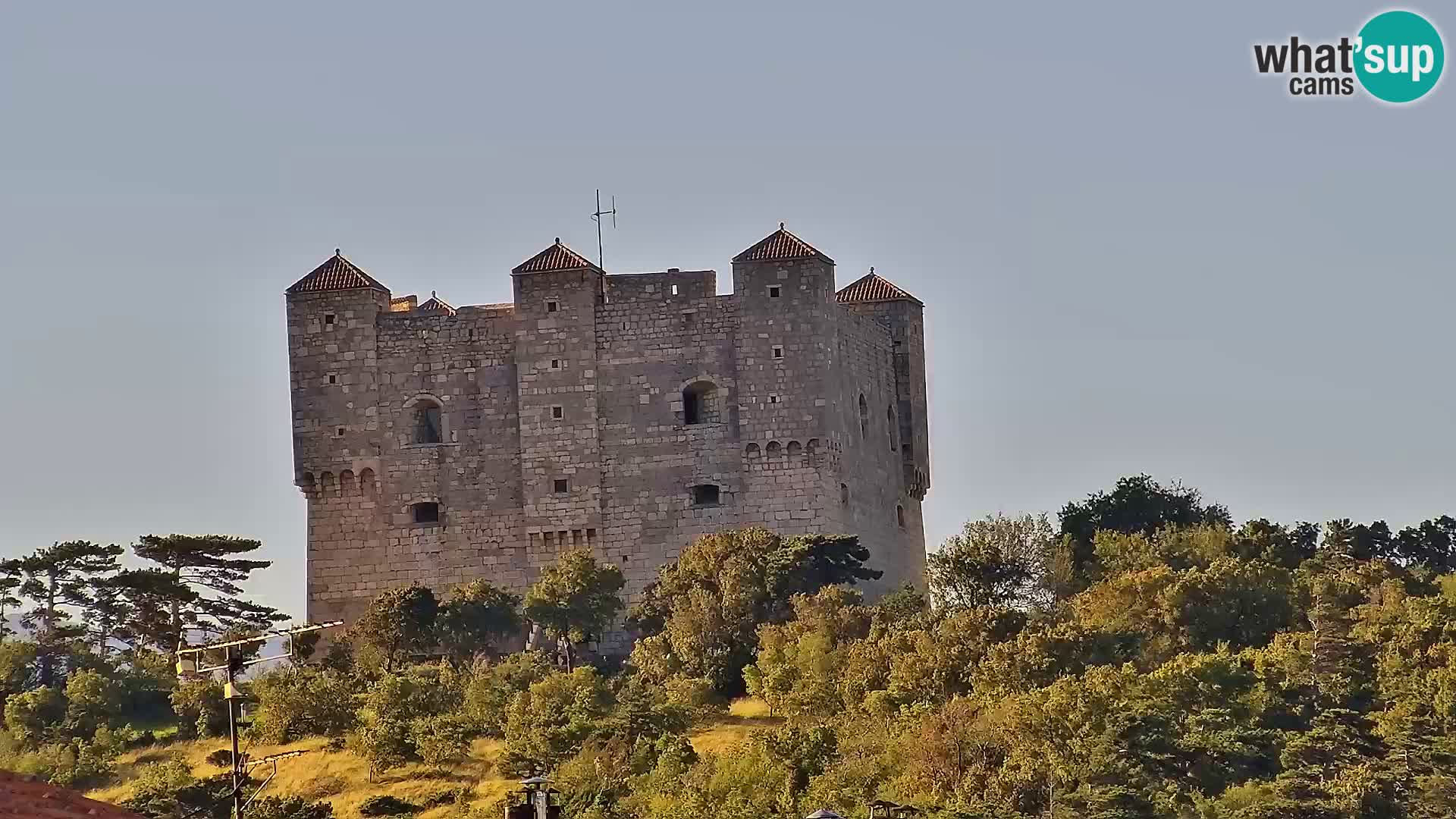 Kamera u živo Senj – Panoramski pogled na senjsku rivu