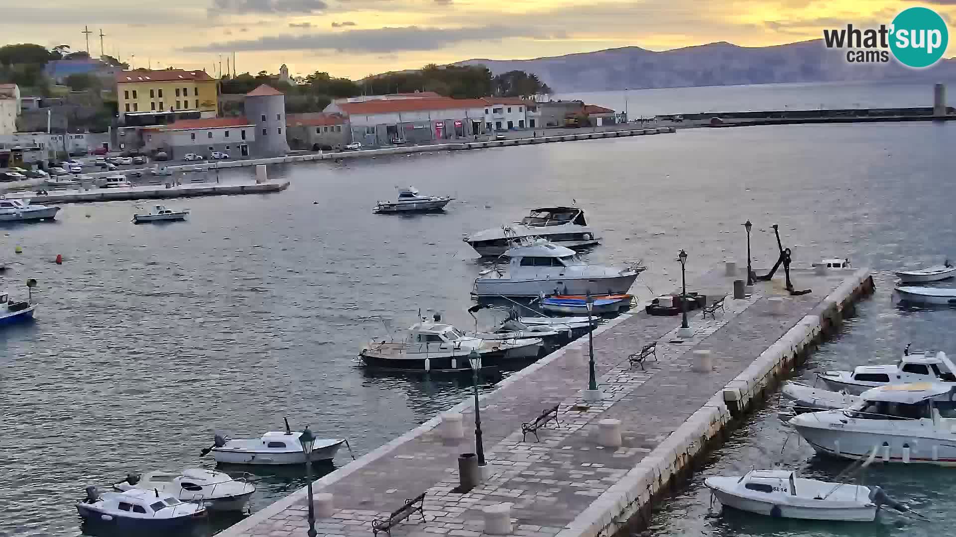 Kamera u živo Senj – Panoramski pogled na senjsku rivu