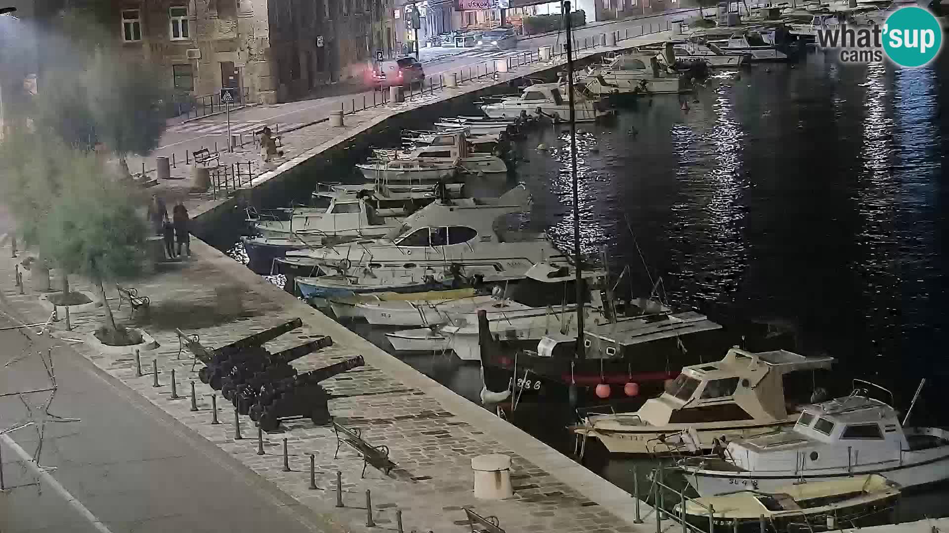 Kamera u živo Senj – Panoramski pogled na senjsku rivu