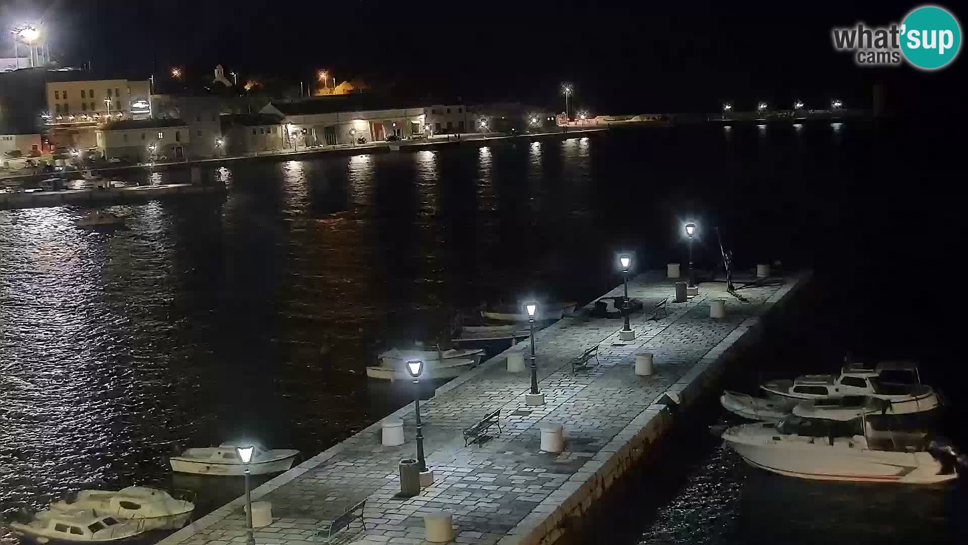 Kamera u živo Senj – Panoramski pogled na senjsku rivu