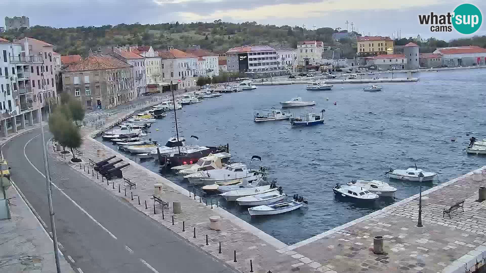 Kamera u živo Senj – Panoramski pogled na senjsku rivu