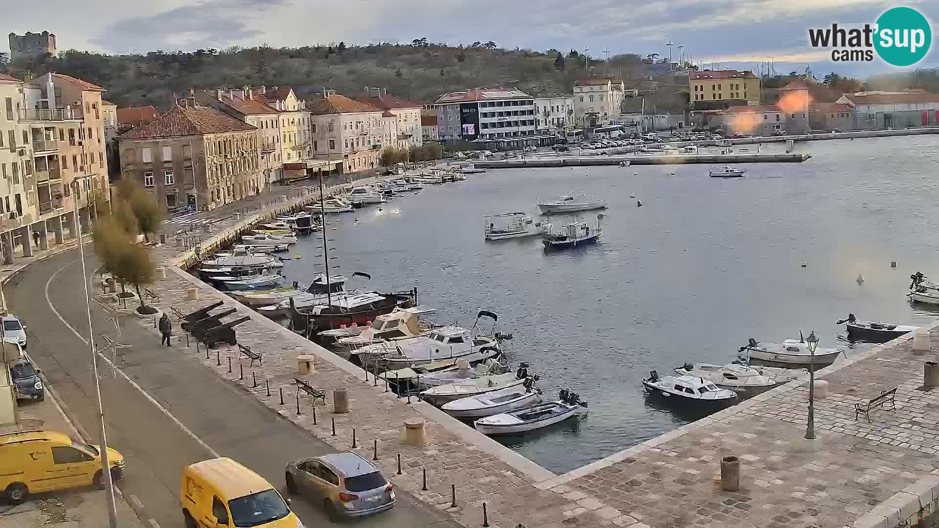 Kamera u živo Senj – Panoramski pogled na senjsku rivu