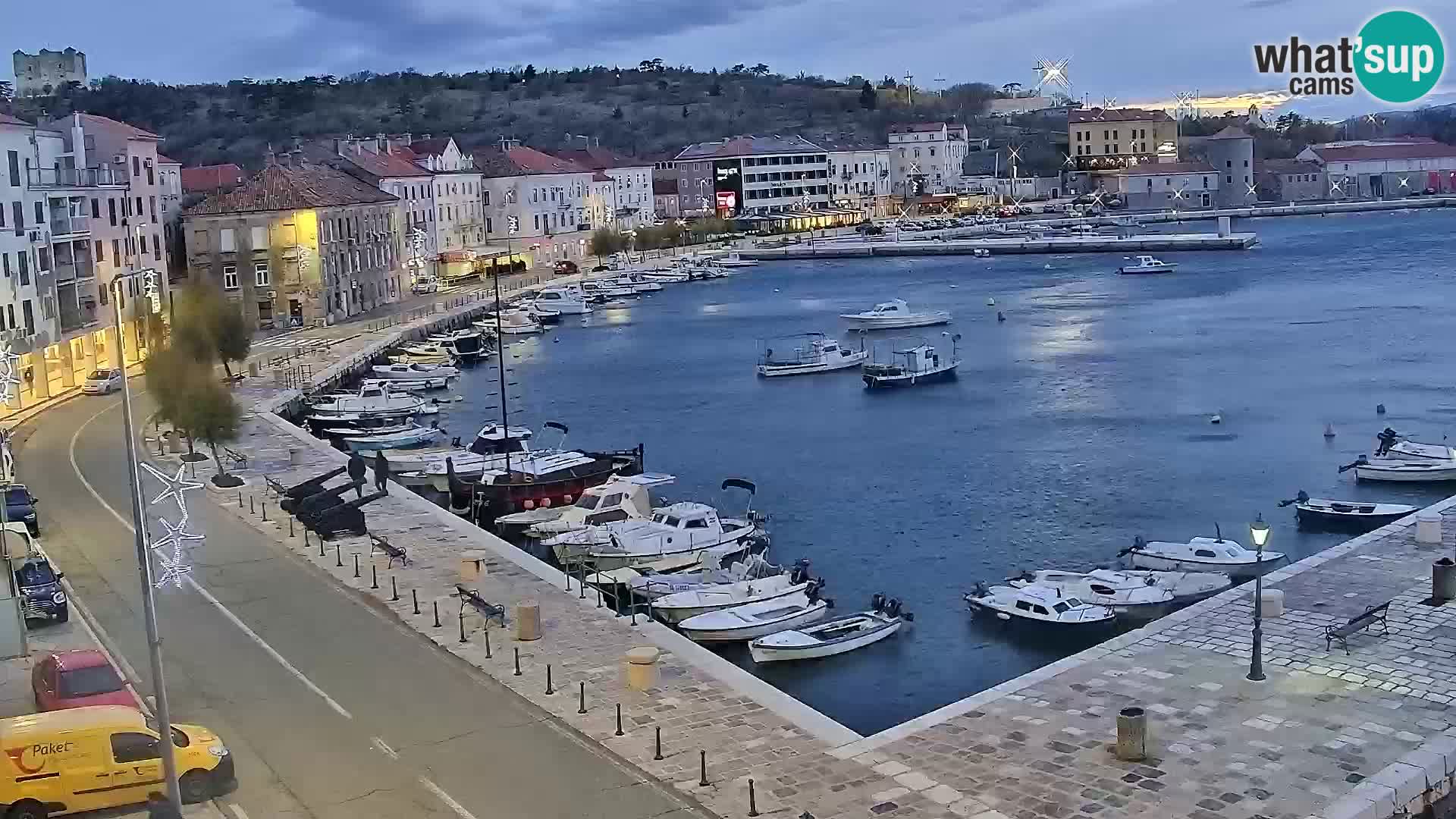 Kamera u živo Senj – Panoramski pogled na senjsku rivu