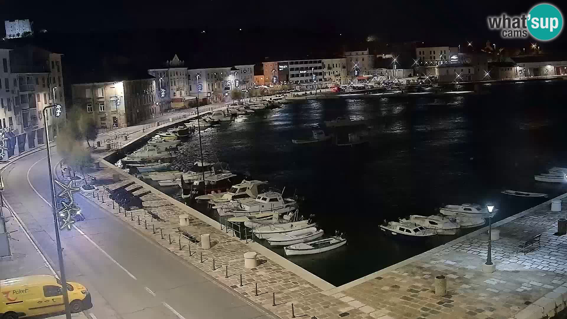 Kamera u živo Senj – Panoramski pogled na senjsku rivu